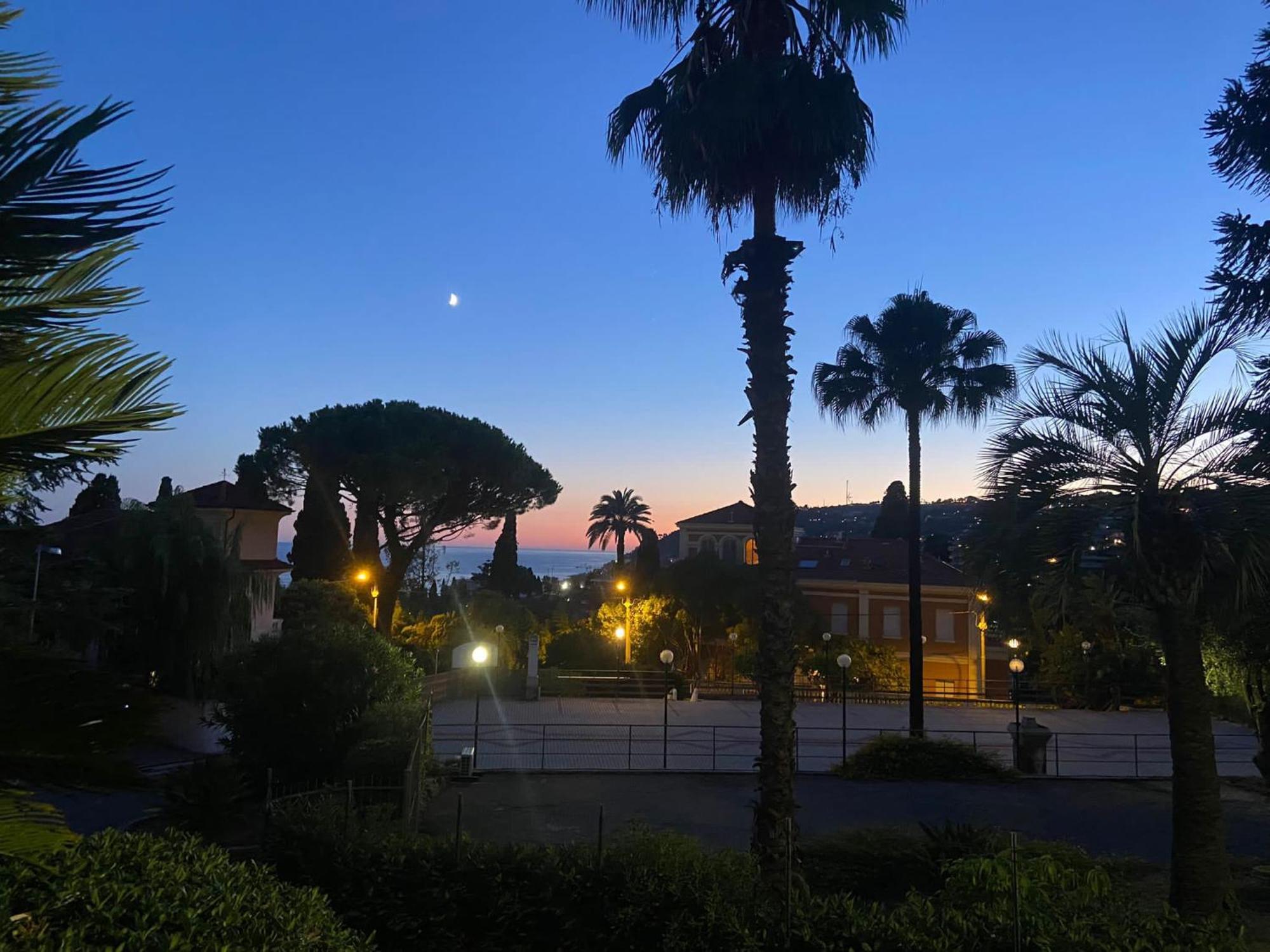 Appartamento Degli Inglesi San Remo Exterior foto